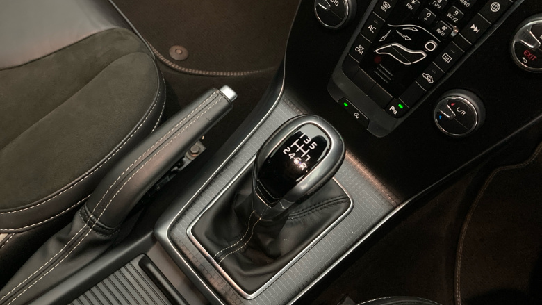 Volvo V40 T2 [122] R DESIGN Nav Plus 5dr Petrol Hatchback